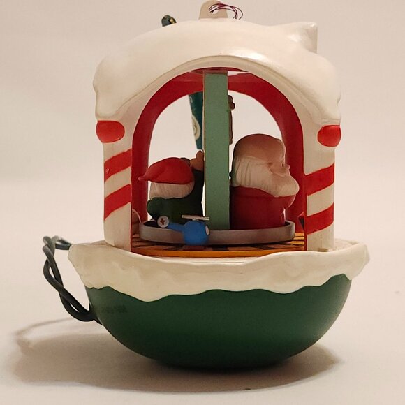 VINTAGE Hallmark Santa's Workshop Light and Motion Ornament 1993 - Picture 3 of 10